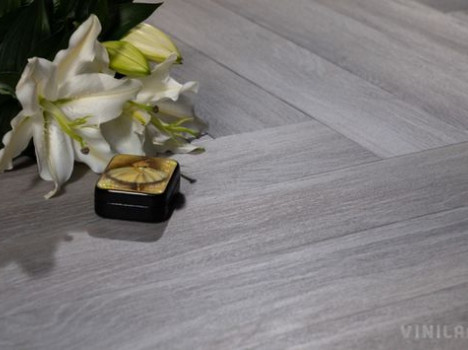  Кварц-винил Vinilam Parquet Herringbone IS11144 Паркет Микеланджело