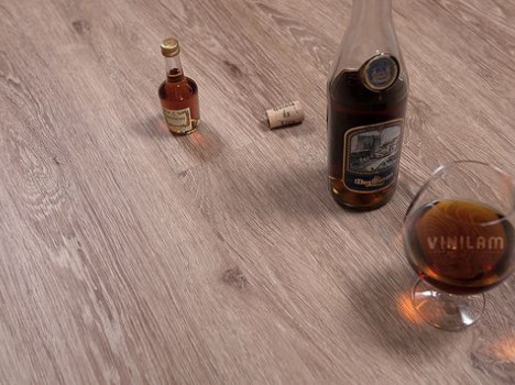  Кварц-винил Vinilam Cork 04018 Дуб Брюссель